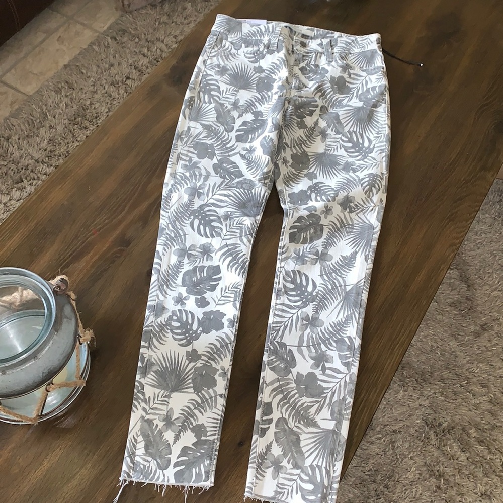 Joe's Jeans The Icon Mid Rise Skinny Cropped Jean